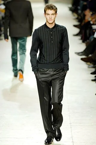 Look 30